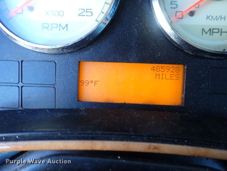 image for item DQ2947 2015 International ProStar  semi truck