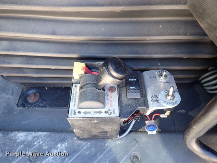 image for item DQ2947 2015 International ProStar  semi truck