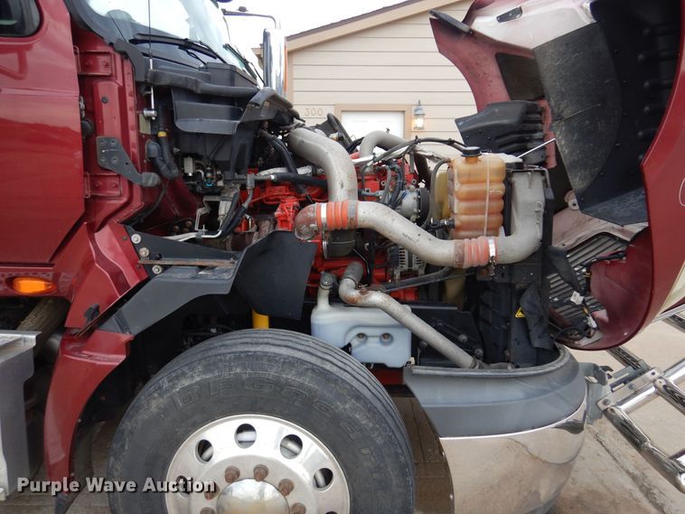 image for item DQ2947 2015 International ProStar  semi truck