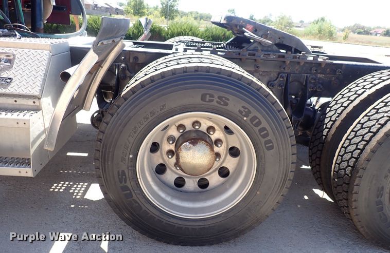 image for item DQ2947 2015 International ProStar  semi truck