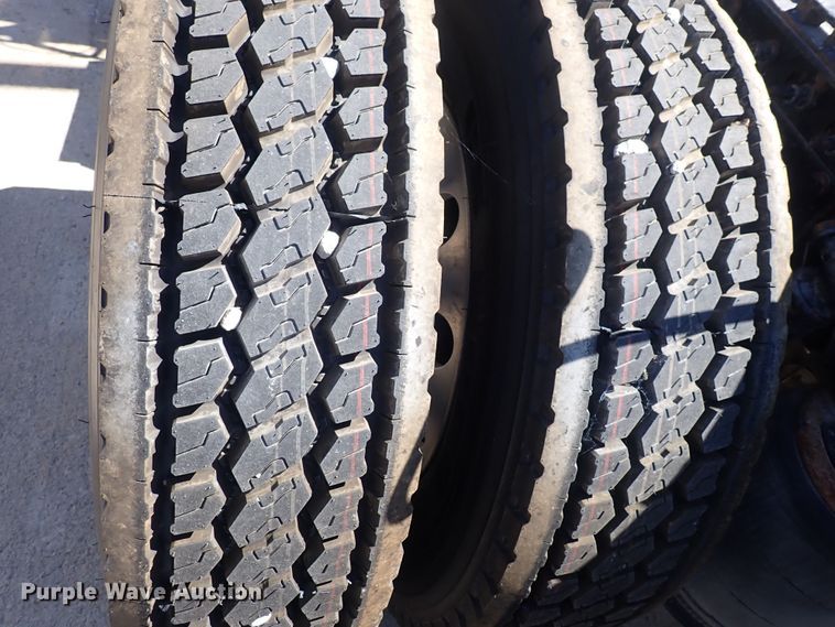 image for item DQ2947 2015 International ProStar  semi truck