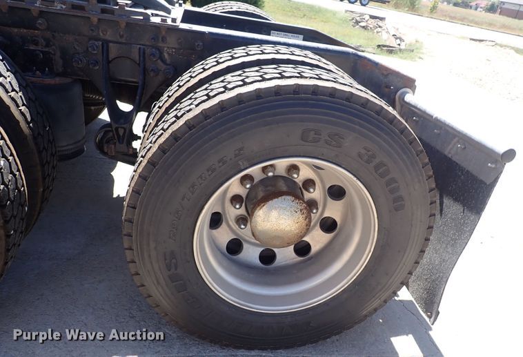 image for item DQ2947 2015 International ProStar  semi truck