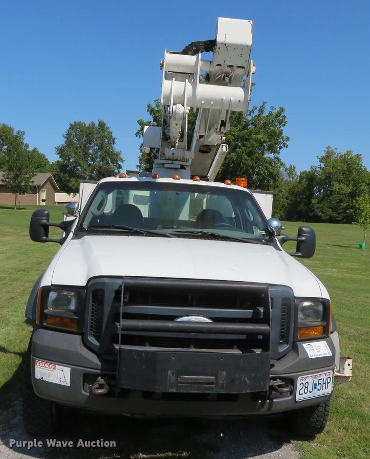 image for item DR0122 2007 Ford F550  bucket truck