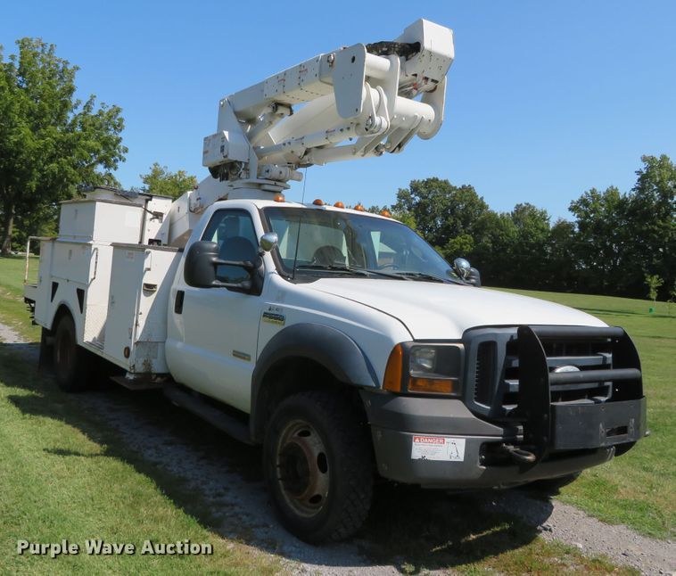 image for item DR0122 2007 Ford F550  bucket truck