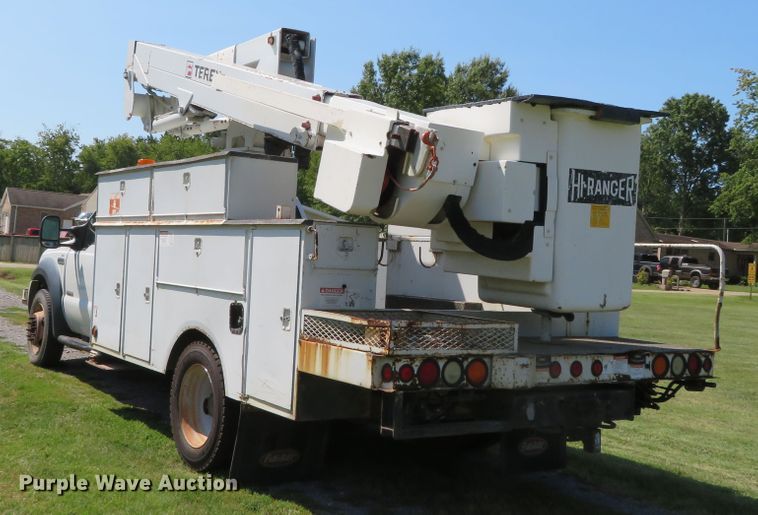 image for item DR0122 2007 Ford F550  bucket truck