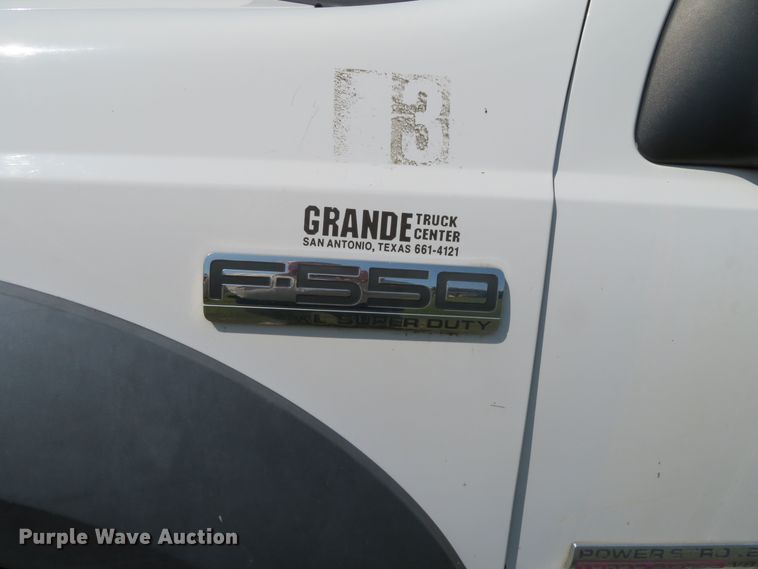 image for item DR0122 2007 Ford F550  bucket truck