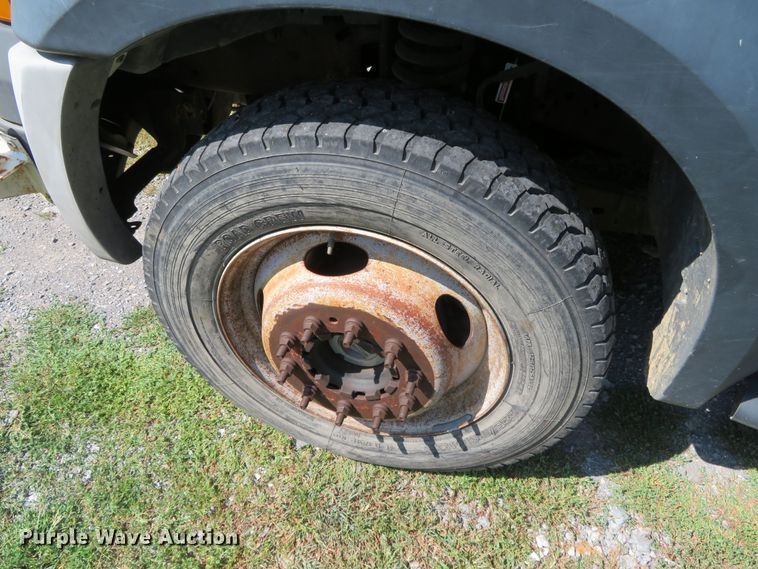 image for item DR0122 2007 Ford F550  bucket truck