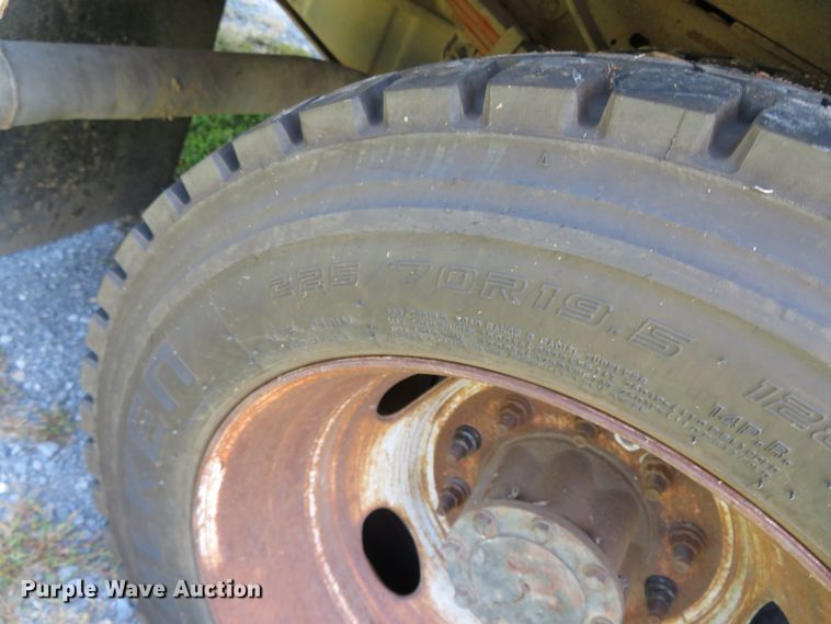 image for item DR0122 2007 Ford F550  bucket truck