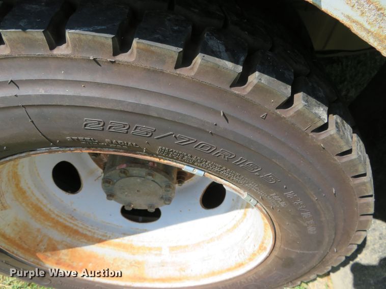 image for item DR0122 2007 Ford F550  bucket truck