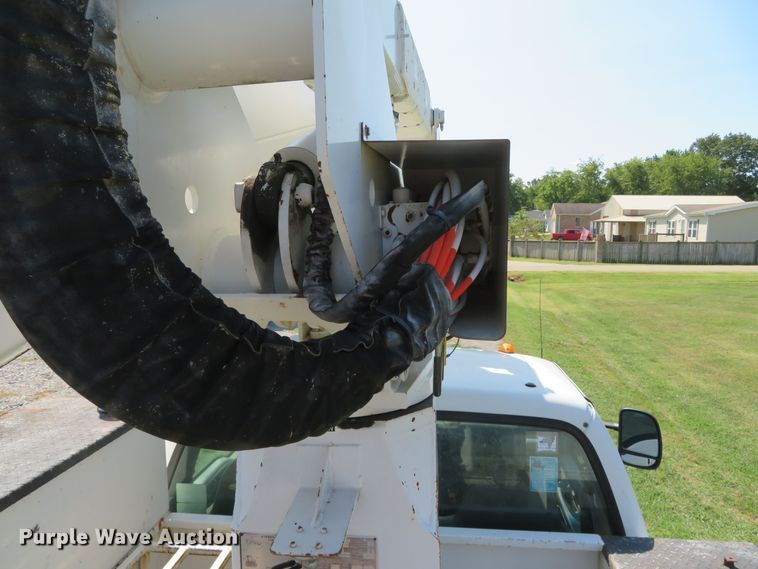 image for item DR0122 2007 Ford F550  bucket truck