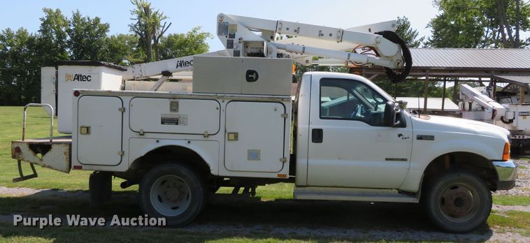 image for item DR0123 2000 Ford F550  bucket truck