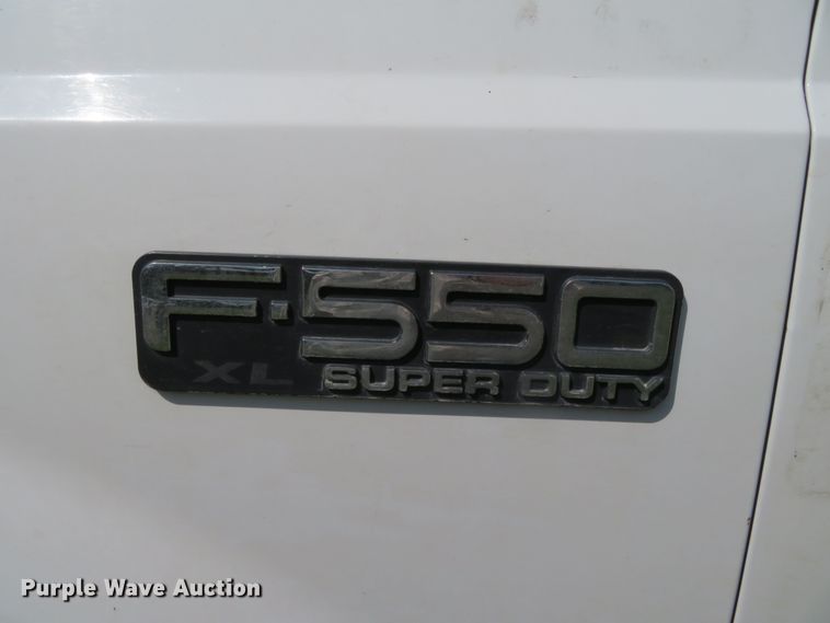 image for item DR0123 2000 Ford F550  bucket truck