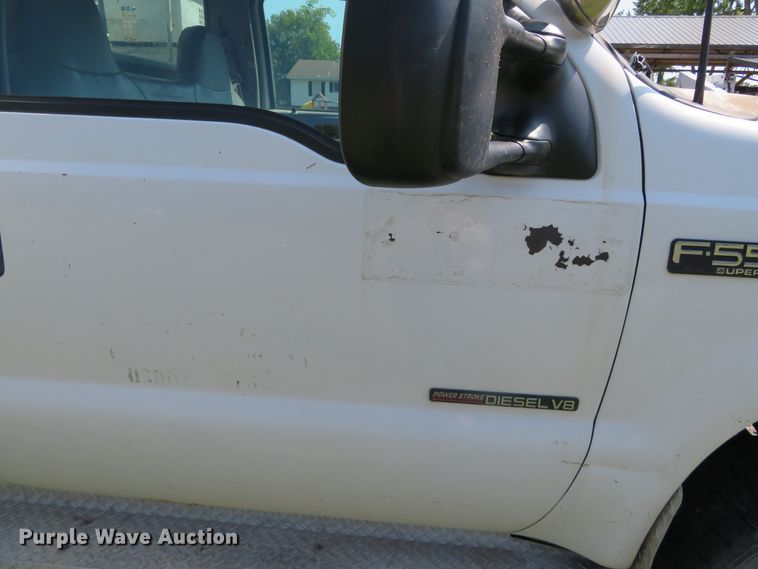 image for item DR0123 2000 Ford F550  bucket truck