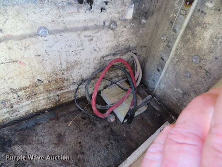 image for item DR0123 2000 Ford F550  bucket truck