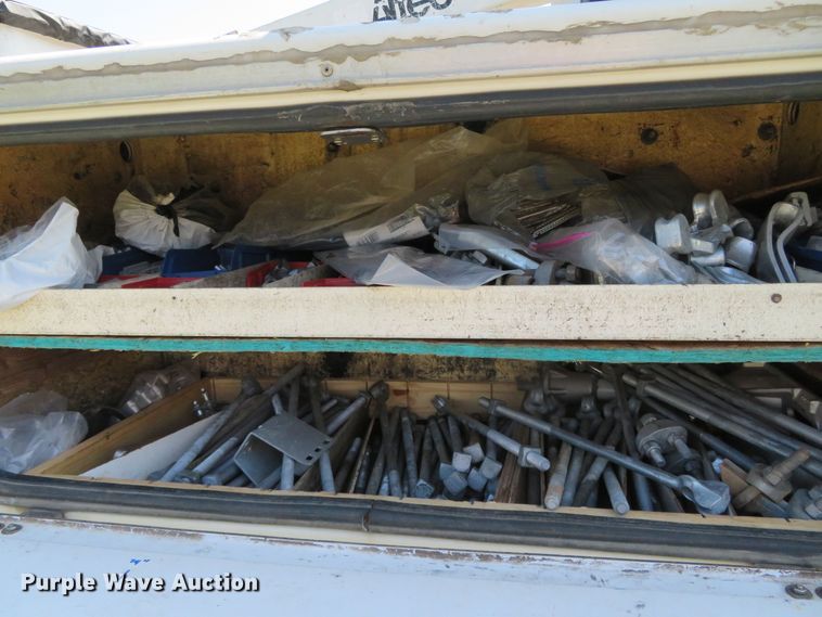 image for item DR0123 2000 Ford F550  bucket truck