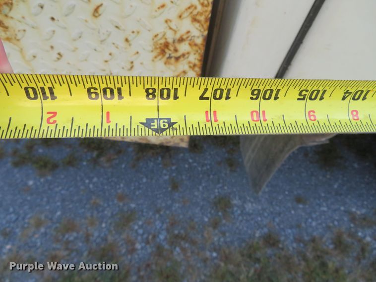 image for item DR0123 2000 Ford F550  bucket truck