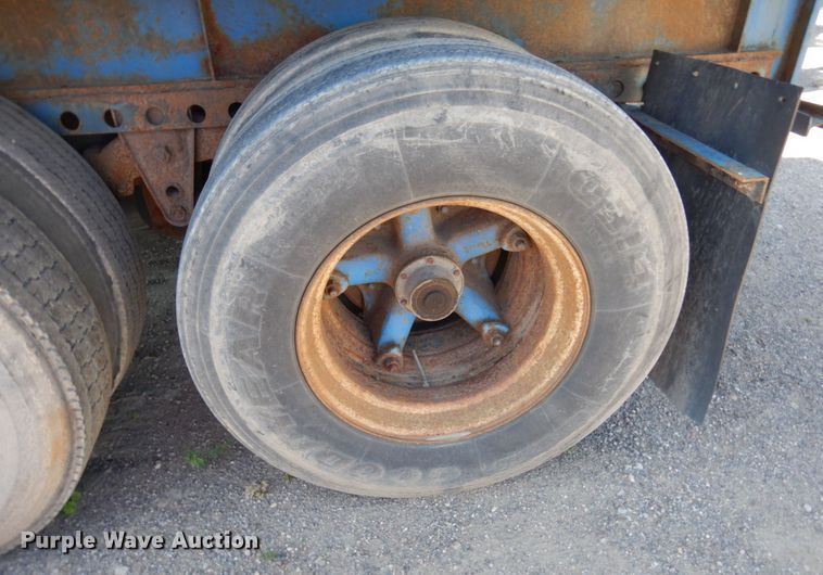 image for item DR0532 1980 Dorsey DGTW-I-276  flatbed trailer