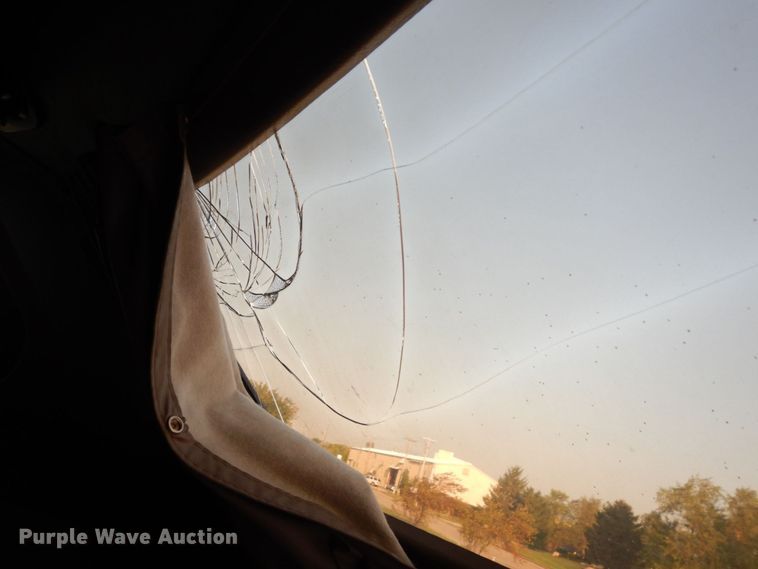 image for item DS1401 2005 Kenworth T600  semi truck