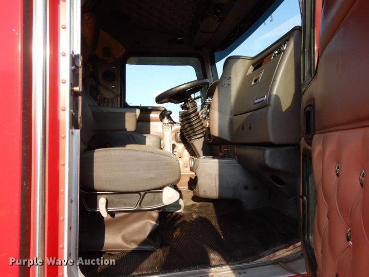 image for item DS1401 2005 Kenworth T600  semi truck