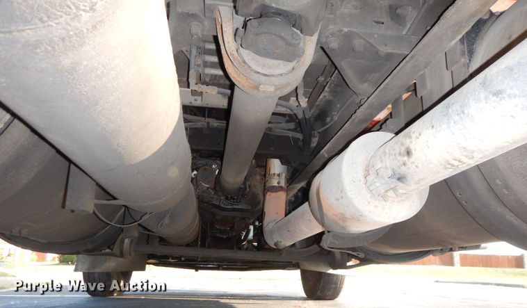 image for item DS1401 2005 Kenworth T600  semi truck