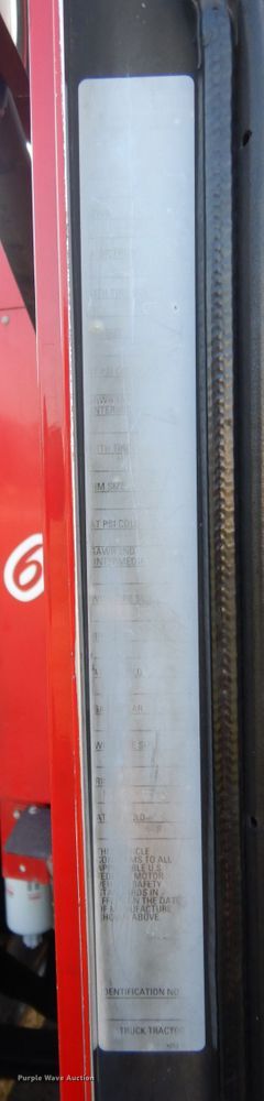 image for item DS1401 2005 Kenworth T600  semi truck