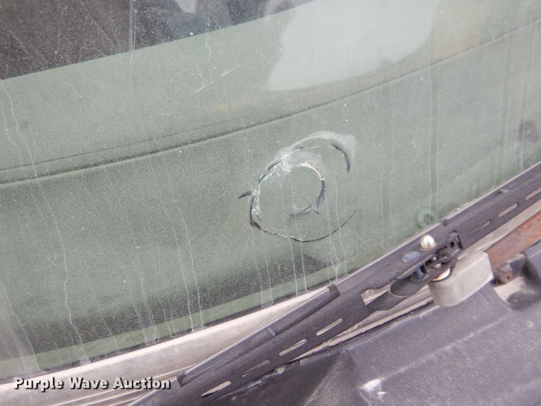 image for item DS1409 2004 Mack CX613  semi truck