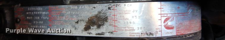 image for item DS1410 1998 Volvo  semi truck