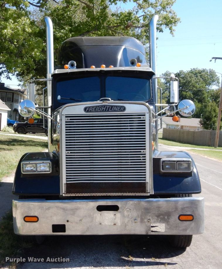 image for item DS1412 1987 Freightliner FLC120  semi truck