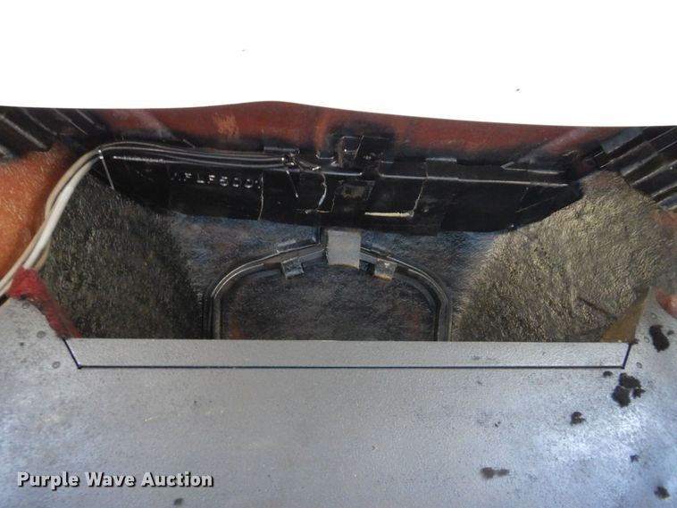 image for item DS1412 1987 Freightliner FLC120  semi truck