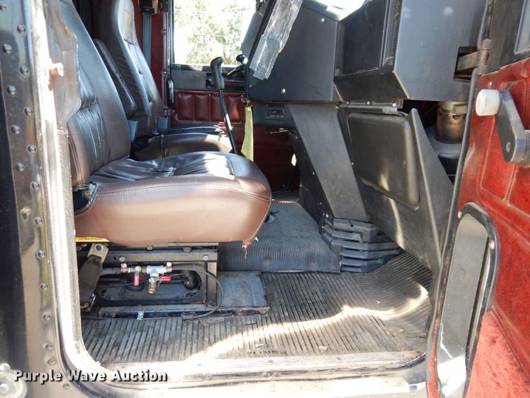 image for item DS1412 1987 Freightliner FLC120  semi truck