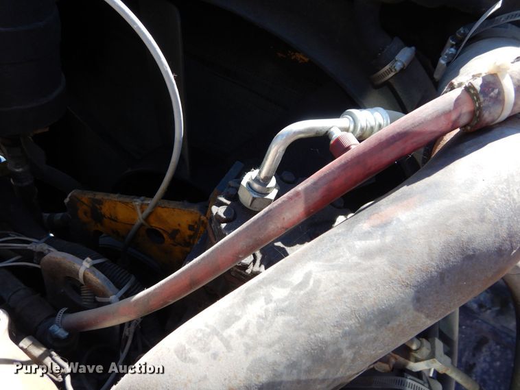 image for item DS1412 1987 Freightliner FLC120  semi truck