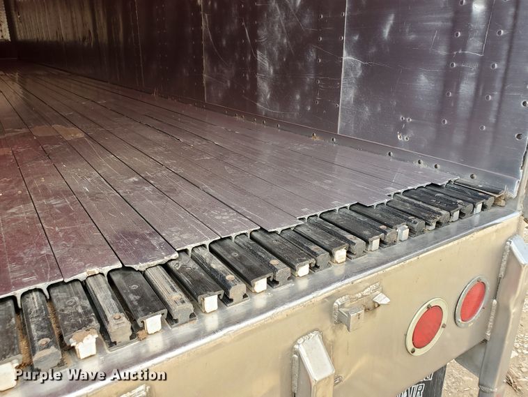 image for item DS6279 1999 Wilkens OK20A32GCFSD  walking floor trailer