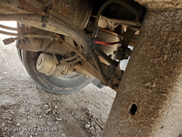 image for item DS6279 1999 Wilkens OK20A32GCFSD  walking floor trailer