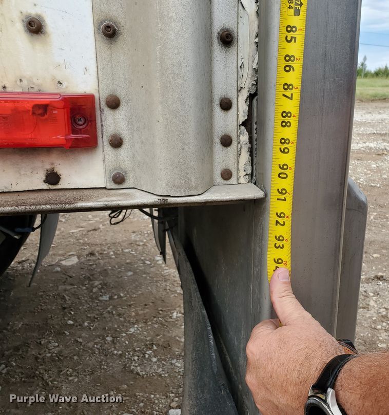 image for item DS6279 1999 Wilkens OK20A32GCFSD  walking floor trailer