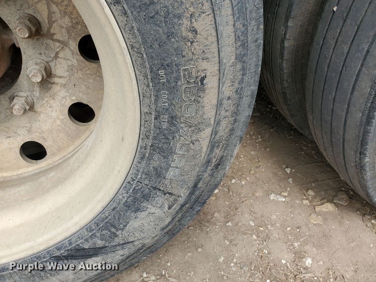 image for item DS6279 1999 Wilkens OK20A32GCFSD  walking floor trailer