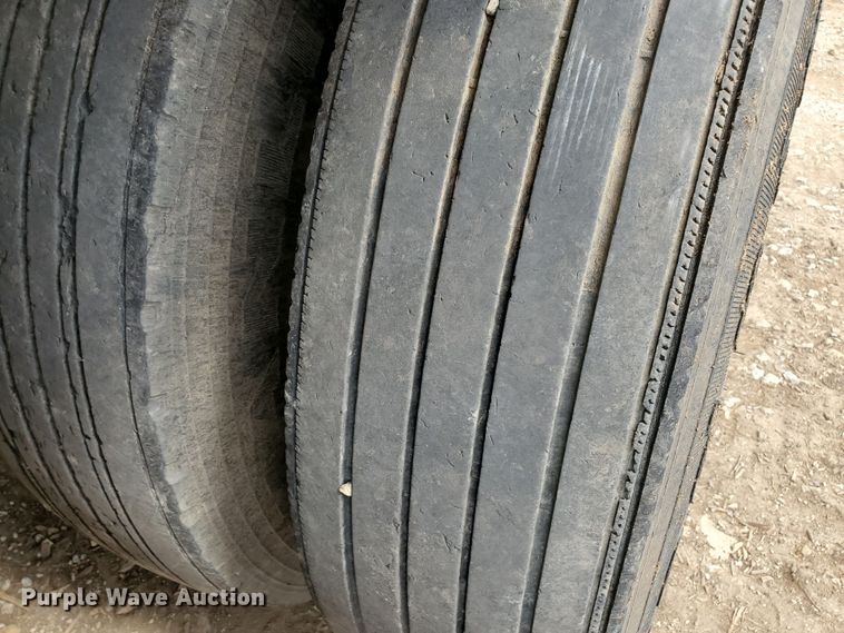 image for item DS6279 1999 Wilkens OK20A32GCFSD  walking floor trailer