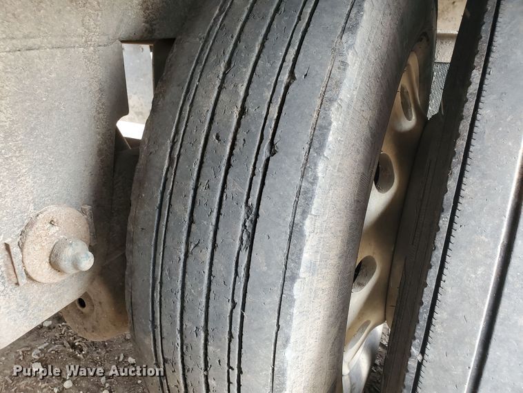 image for item DS6279 1999 Wilkens OK20A32GCFSD  walking floor trailer