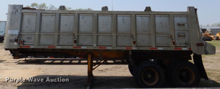 image for item DS8023 1973 East  end dump trailer