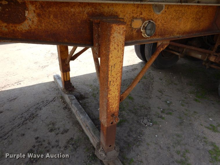image for item DS8023 1973 East  end dump trailer