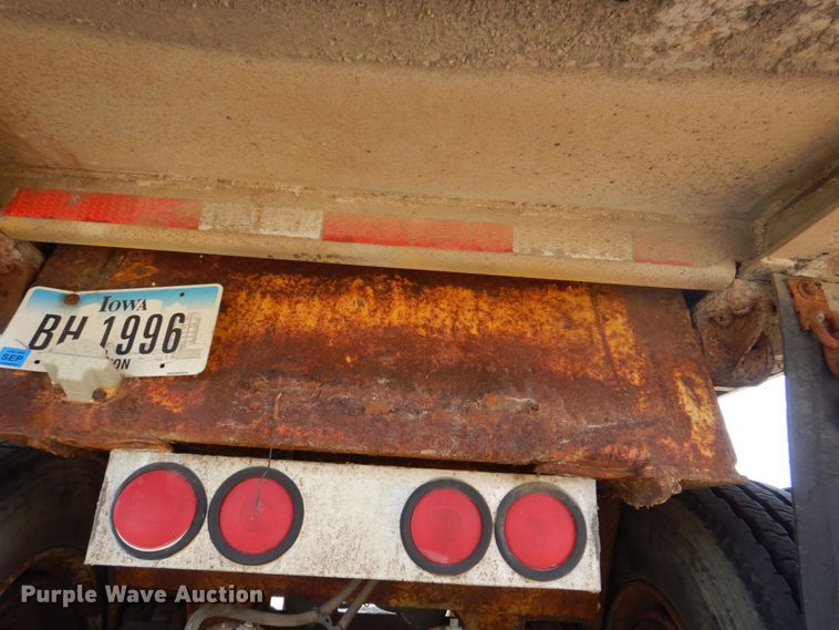 image for item DS8023 1973 East  end dump trailer