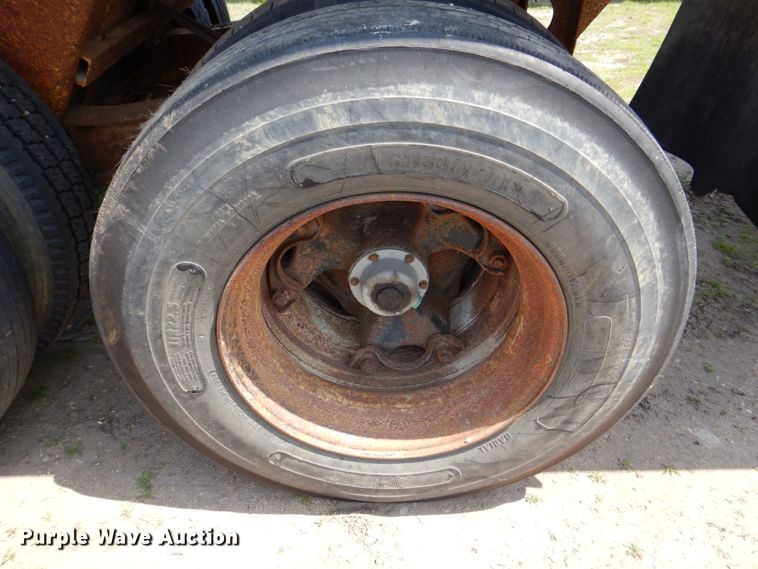 image for item DS8023 1973 East  end dump trailer