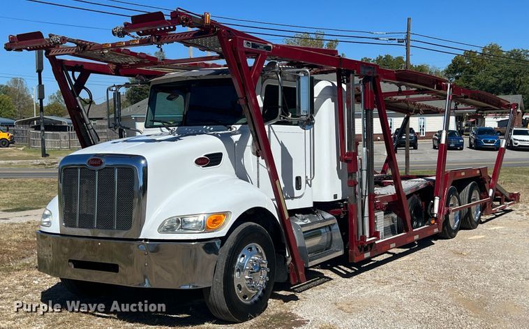 image for item HX9928 2007 Peterbilt 340  car carrier truck