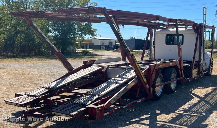 image for item HX9928 2007 Peterbilt 340  car carrier truck