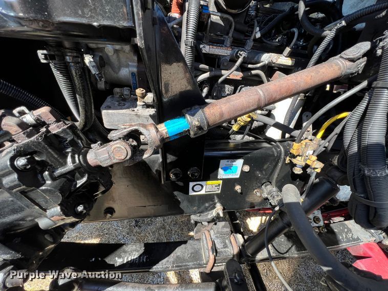 image for item HX9928 2007 Peterbilt 340  car carrier truck