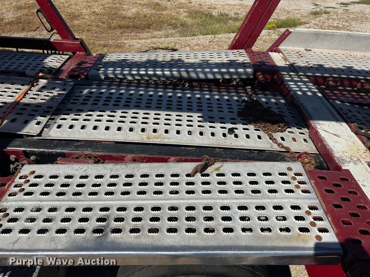 image for item HX9928 2007 Peterbilt 340  car carrier truck