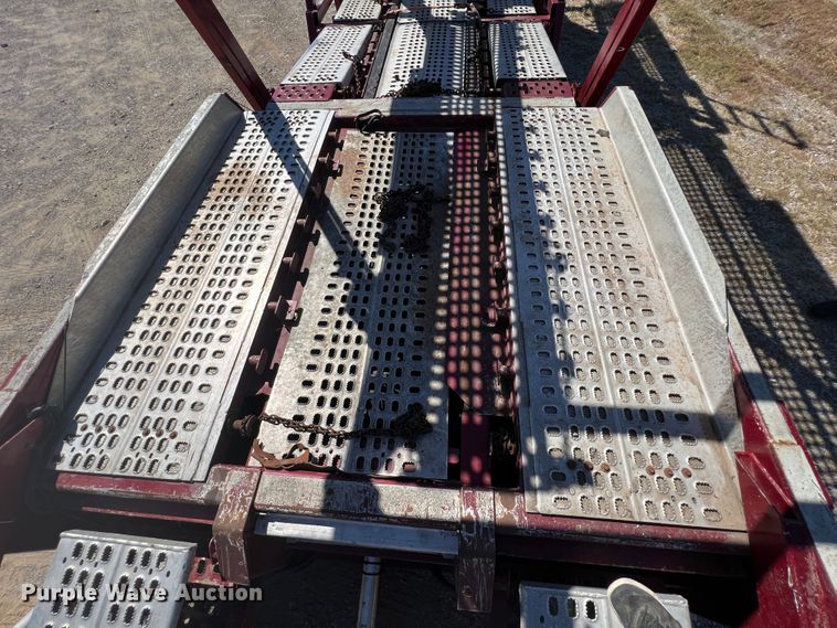 image for item HX9928 2007 Peterbilt 340  car carrier truck