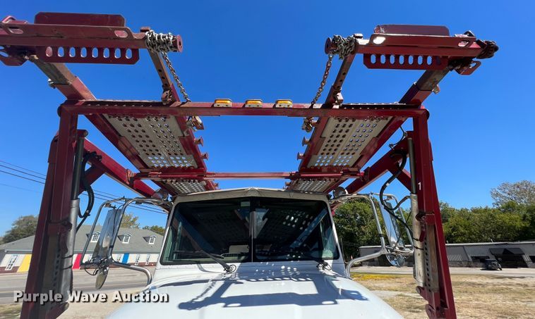 image for item HX9928 2007 Peterbilt 340  car carrier truck