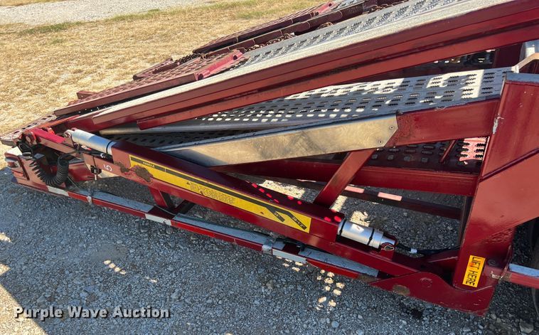 image for item HX9928 2007 Peterbilt 340  car carrier truck