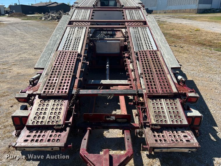 image for item HX9928 2007 Peterbilt 340  car carrier truck