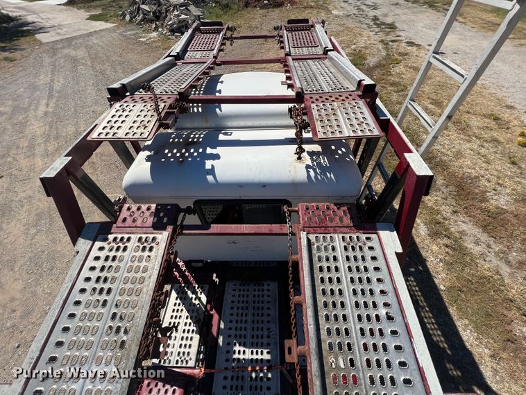 image for item HX9928 2007 Peterbilt 340  car carrier truck